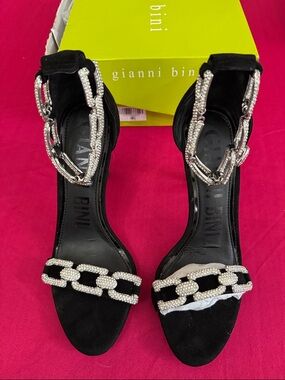 Gianni Bini Black Rhinestone Chain Ankle Strap Heels with box (OLCC)